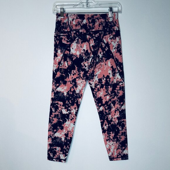 SWEATY BETTY Power 7/8 leggings in pink/blue tie-dye size small - Picture 3 of 4